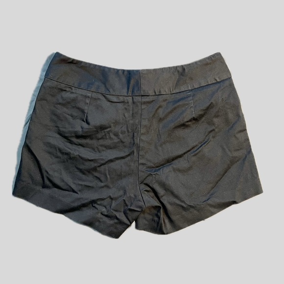 White House Black Market Flat Front Shorts Size 4 - Picture 2 of 3